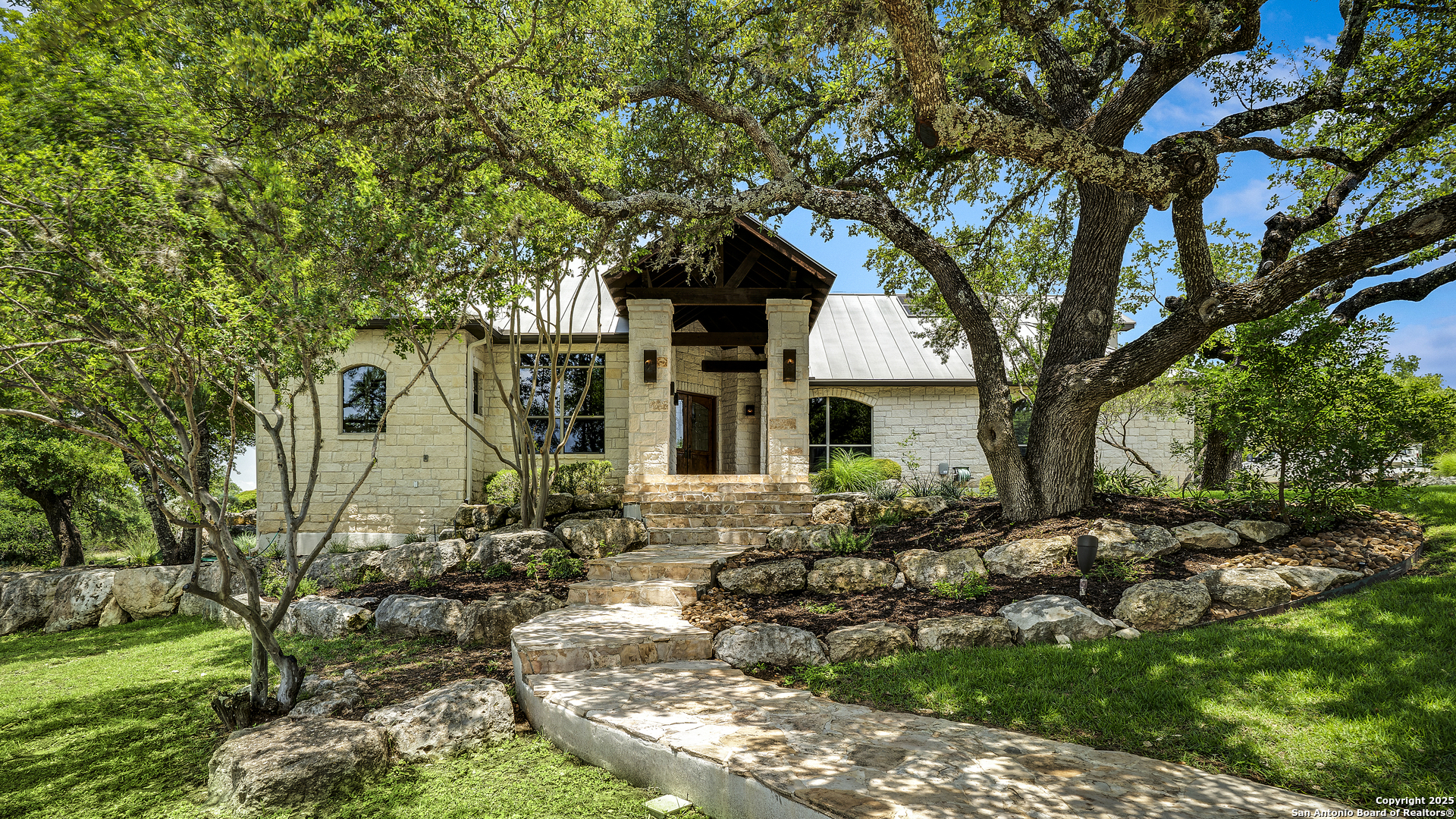 112 Legend Hollow Boerne TX 78006