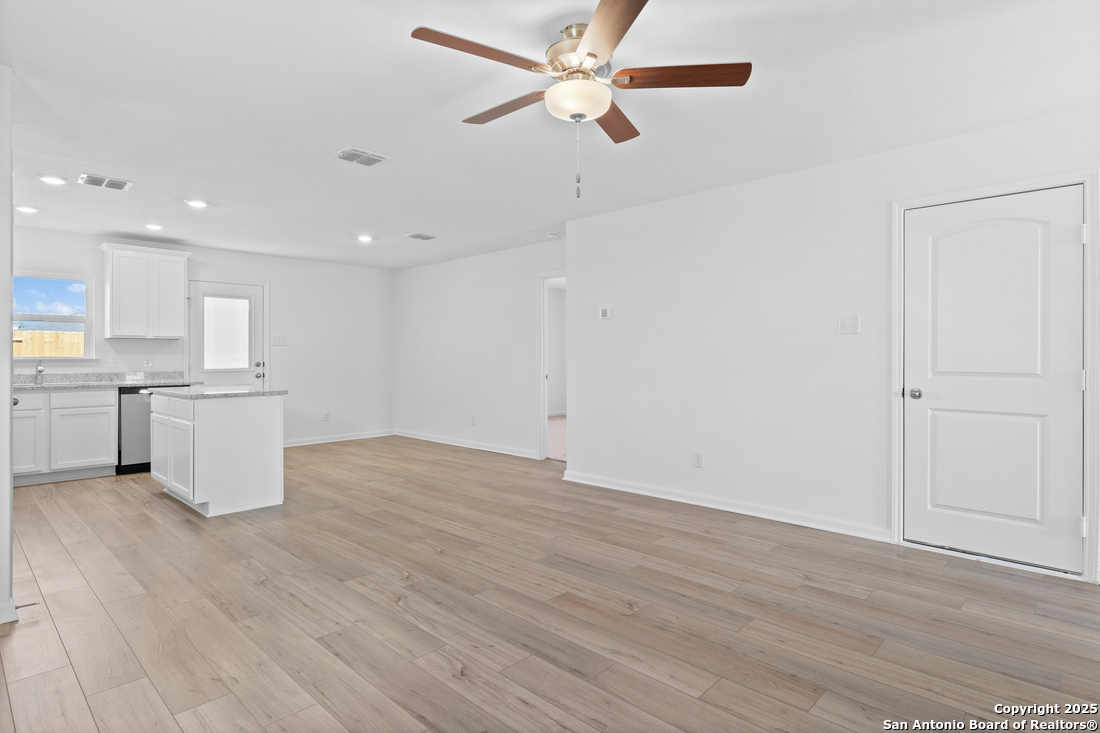 10931 Chippewa Trace San Antonio TX 78109