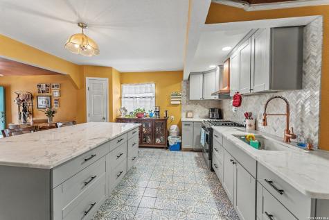 255 Lansing Lane San Antonio TX 78207