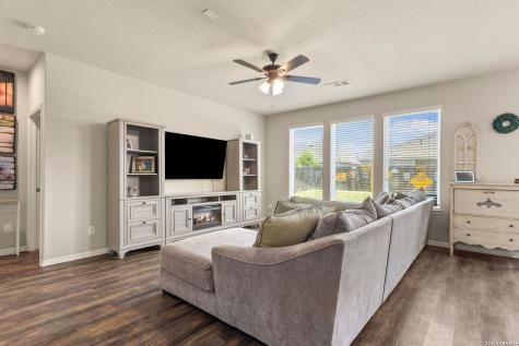 410 Moonvine Way New Braunfels TX 78130