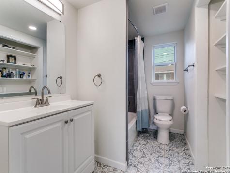 162 Sullivan San Antonio TX 78213