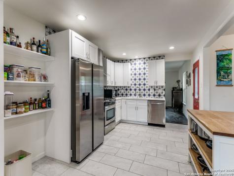 162 Sullivan San Antonio TX 78213