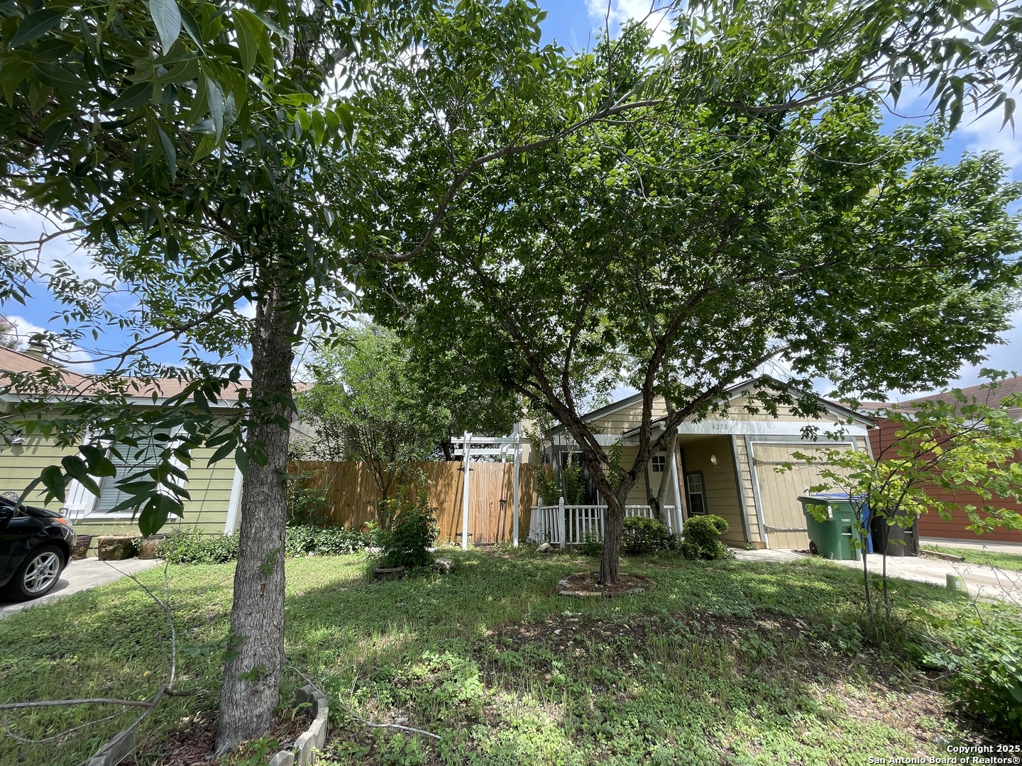 6218 Valley Pawn San Antonio TX 78250