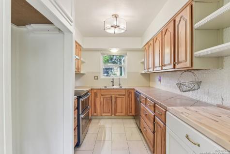 9014 Brigadoon Street San Antonio TX 78254