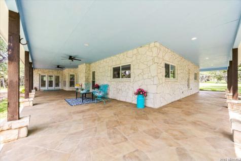 25887 Lewis Ranch Road New Braunfels TX 78132
