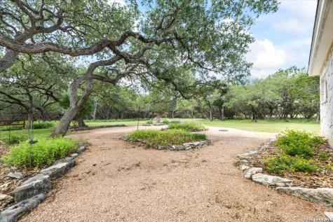 25887 Lewis Ranch Road New Braunfels TX 78132