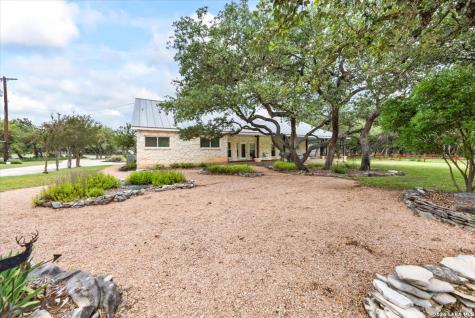 25887 Lewis Ranch Road New Braunfels TX 78132