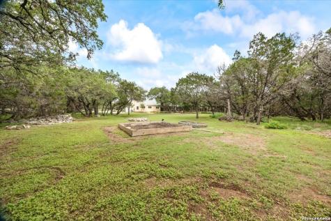 25887 Lewis Ranch Road New Braunfels TX 78132