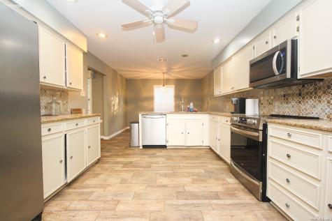 2547 Mari Gail Road Beeville TX 78102