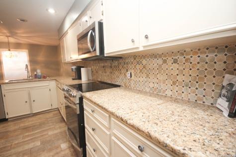 2547 Mari Gail Road Beeville TX 78102