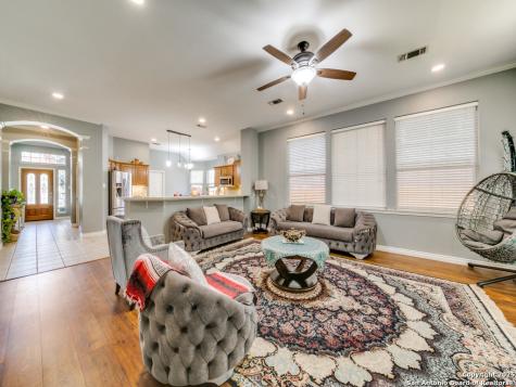 5918 Hart Field San Antonio TX 78249