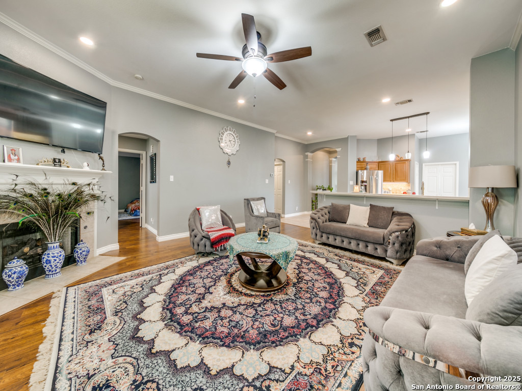 5918 Hart Field San Antonio TX 78249