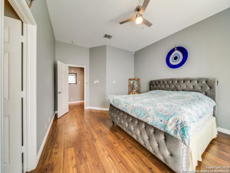 5918 Hart Field San Antonio TX 78249