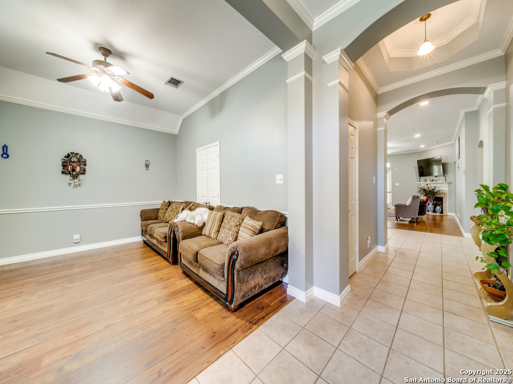 5918 Hart Field San Antonio TX 78249