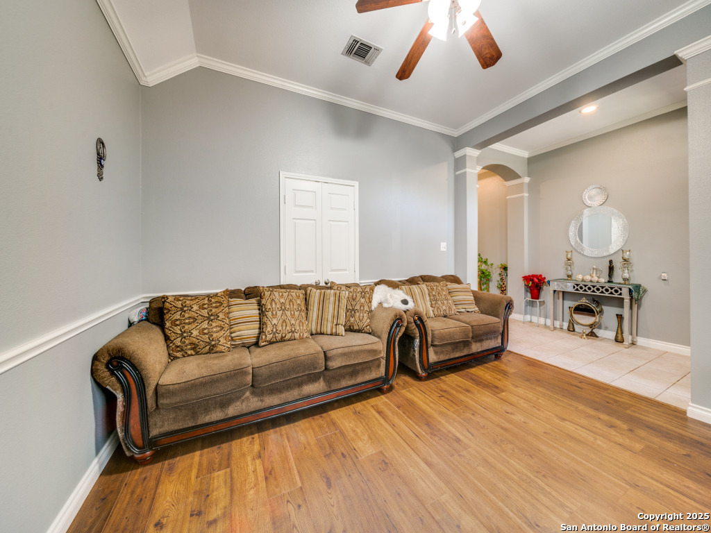 5918 Hart Field San Antonio TX 78249