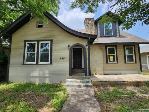 935 Aransas Avenue San Antonio TX 78210