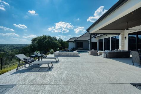 121 Greystone Point Boerne TX 78006