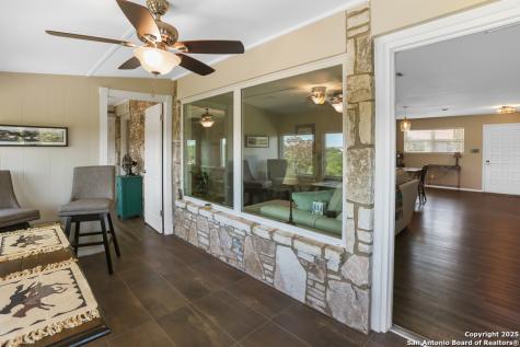115 Village Kerrville TX 78028