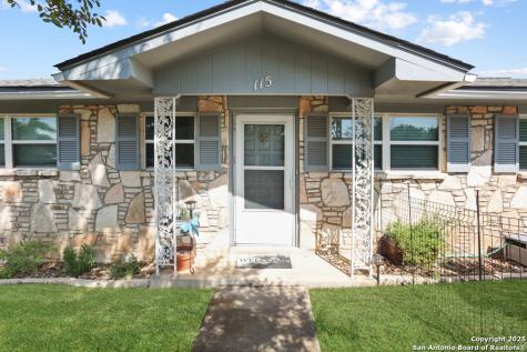 115 Village Kerrville TX 78028