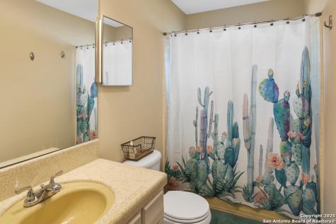 115 Village Kerrville TX 78028