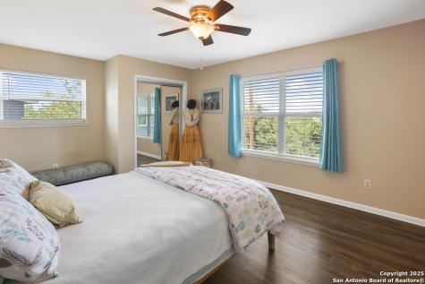 115 Village Kerrville TX 78028