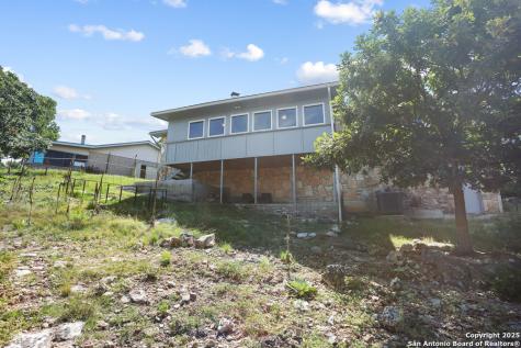 115 Village Kerrville TX 78028