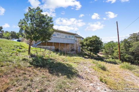 115 Village Kerrville TX 78028