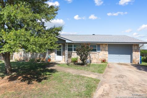 115 Village Kerrville TX 78028