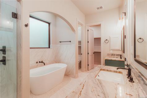 104 Reserve Court La Vernia TX 78121