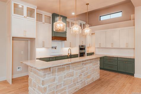 104 Reserve Court La Vernia TX 78121