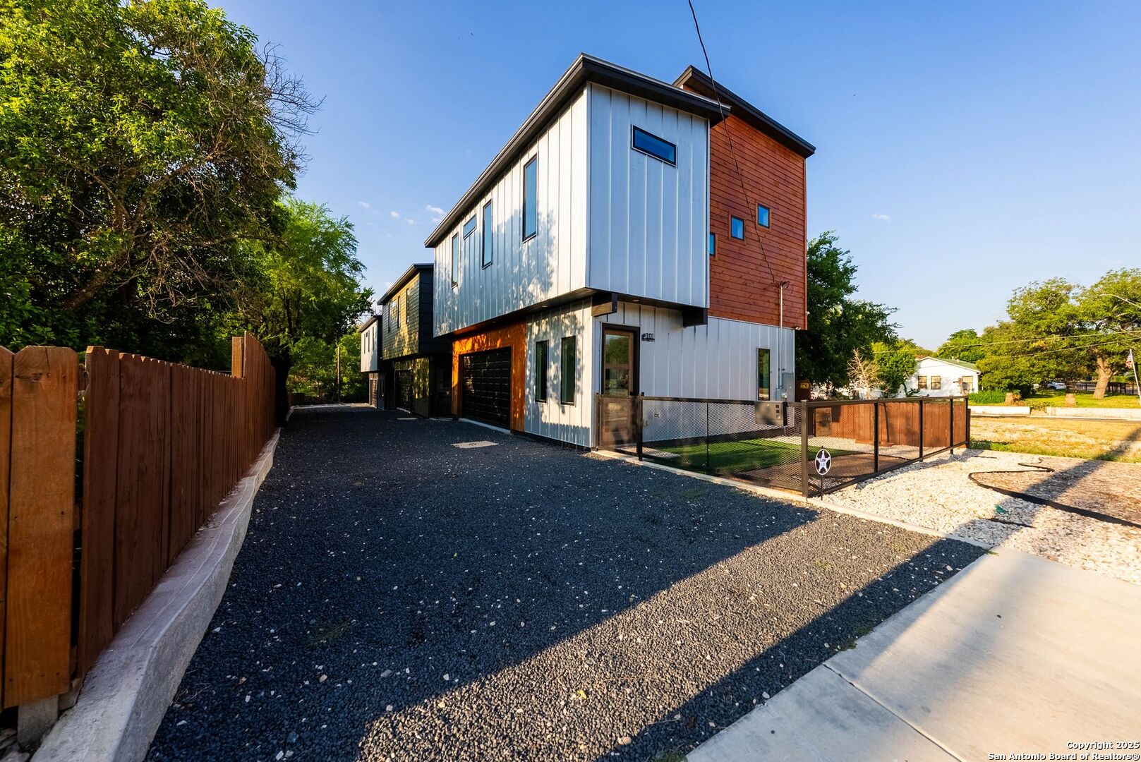 108 Vine Street #101 San Antonio TX 78210