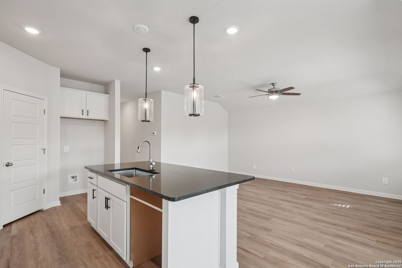 1206 Nikos Hollow San Antonio TX 78245
