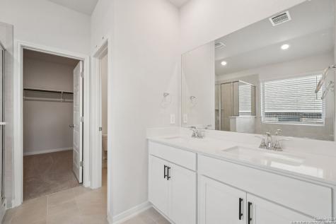 1206 Nikos Hollow San Antonio TX 78245