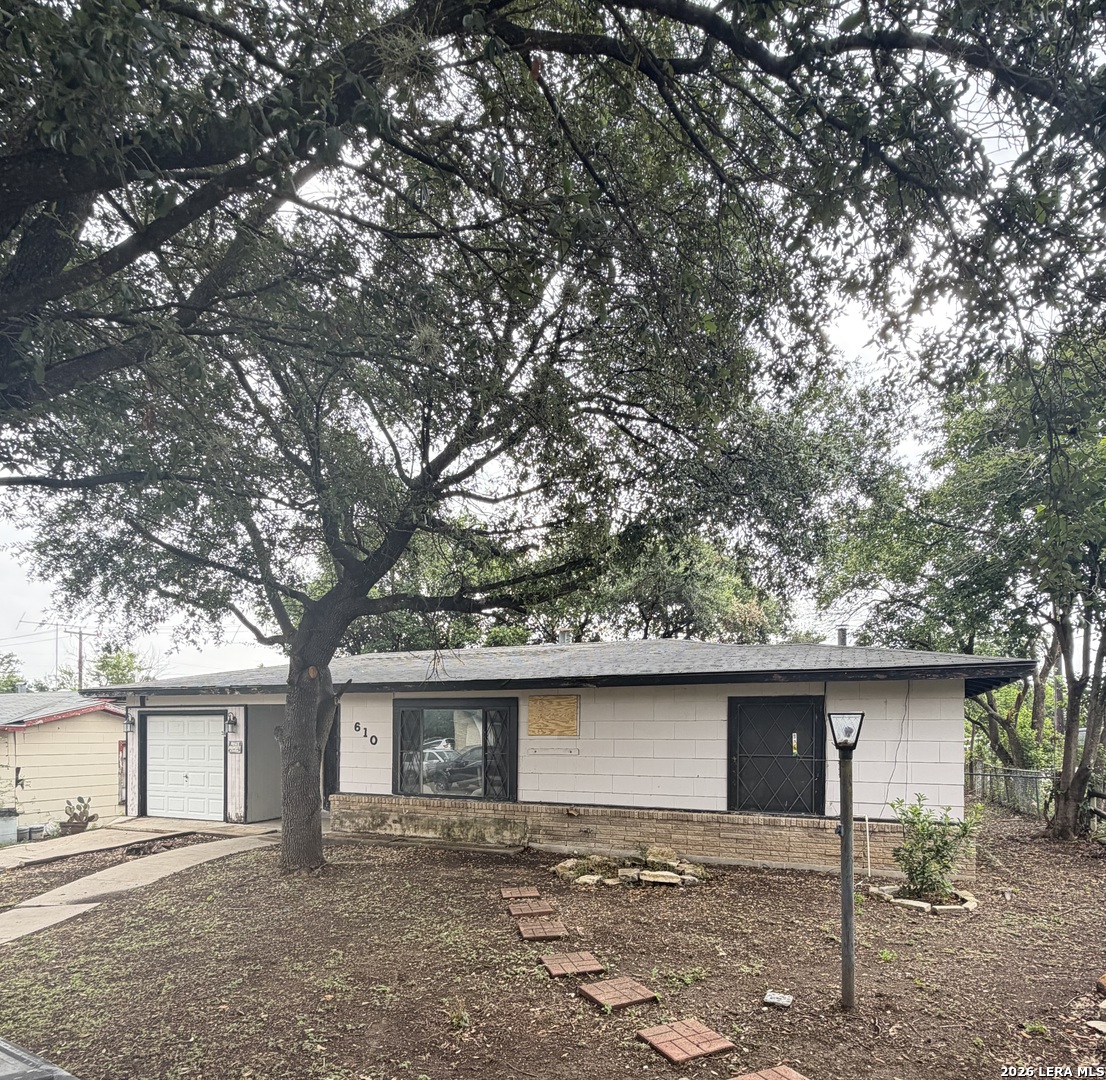 610 Brookview Drive San Antonio TX 78213