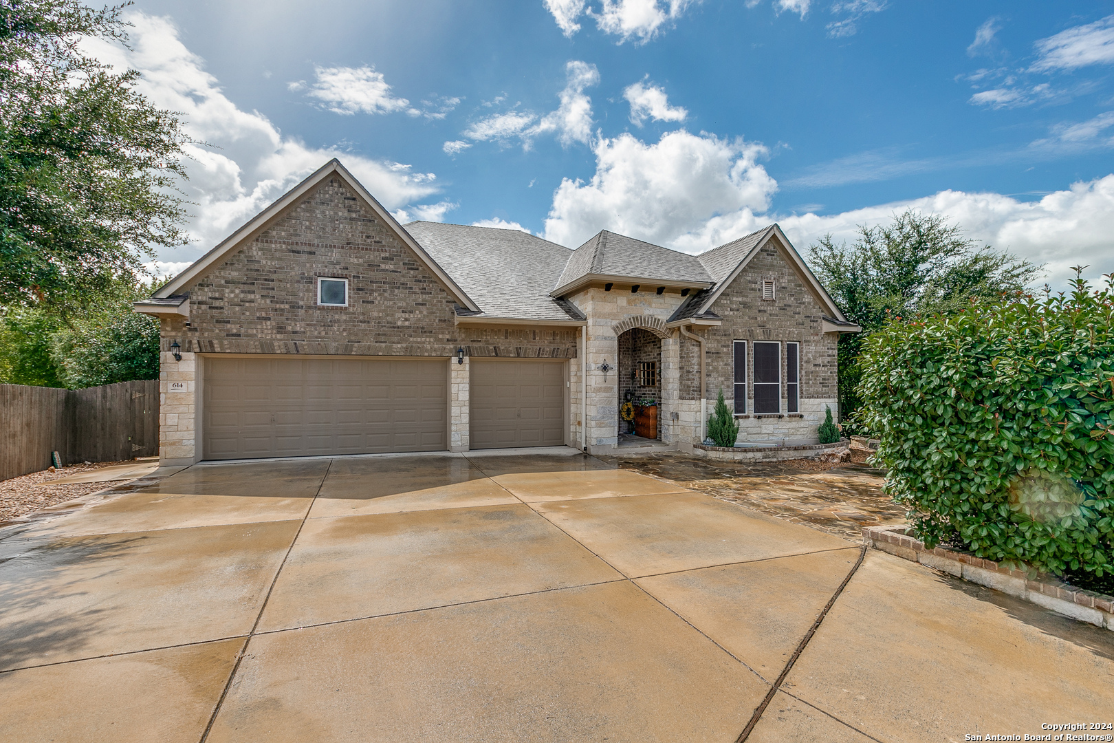614 Mcknight Ranch San Antonio TX 78245