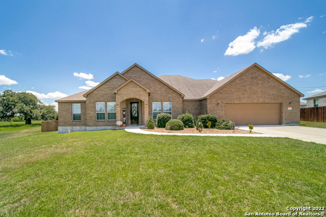 132 Ridgecrest Floresville TX 78114