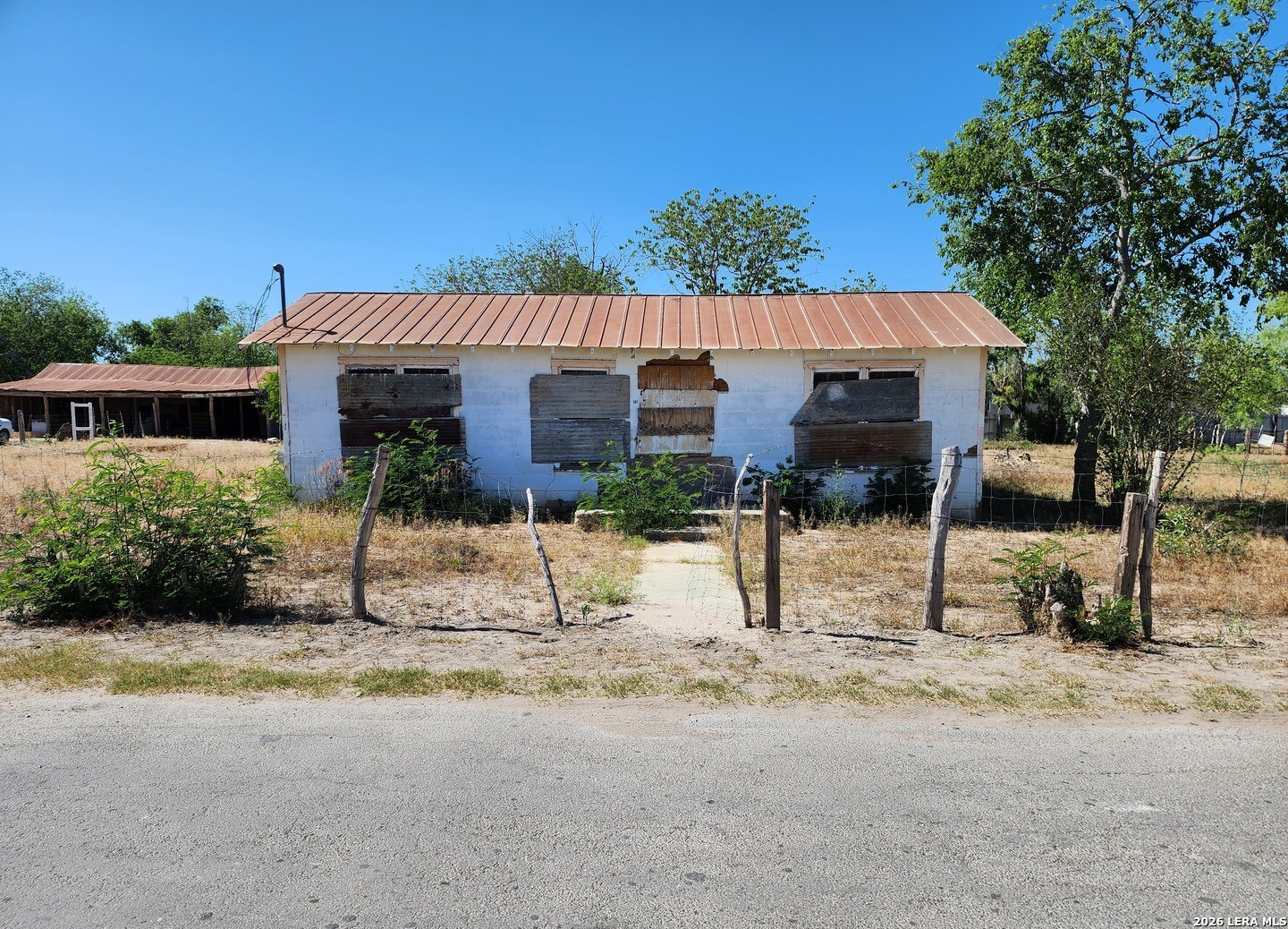 506-600 N Cotulla Carrizo Springs TX 78834