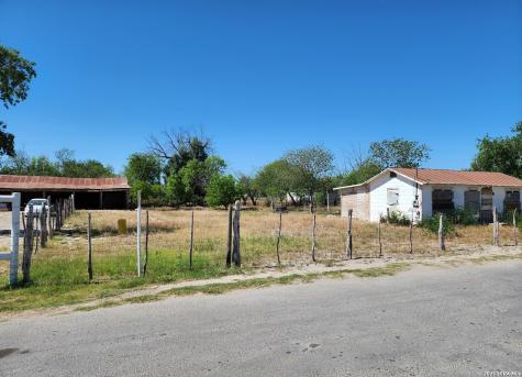 506-600 N Cotulla Carrizo Springs TX 78834