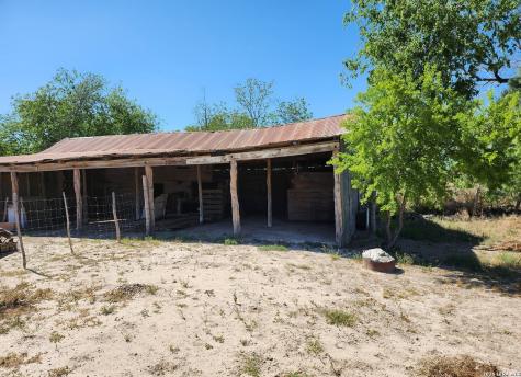 506-600 N Cotulla Carrizo Springs TX 78834