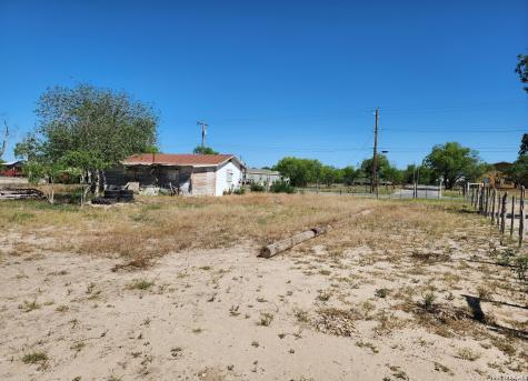 506-600 N Cotulla Carrizo Springs TX 78834