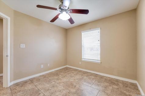 1023 3rd Street Floresville TX 78114
