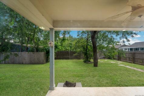 1023 3rd Street Floresville TX 78114