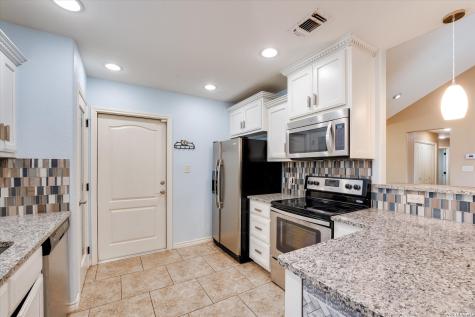 1023 3rd Street Floresville TX 78114