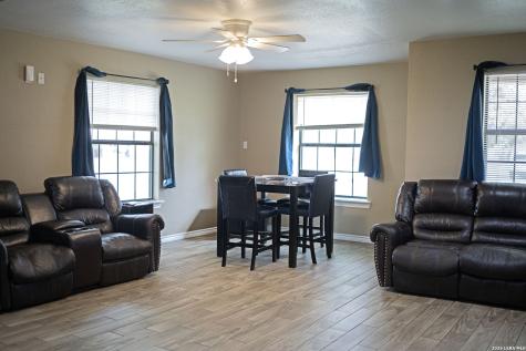 501 Perez Street Uvalde TX 78801