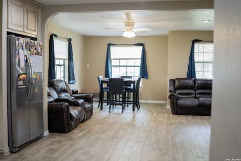 501 Perez Street Uvalde TX 78801