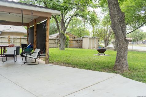 501 Perez Street Uvalde TX 78801