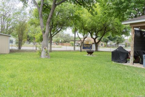 501 Perez Street Uvalde TX 78801