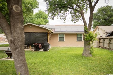 501 Perez Street Uvalde TX 78801