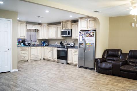 501 Perez Street Uvalde TX 78801