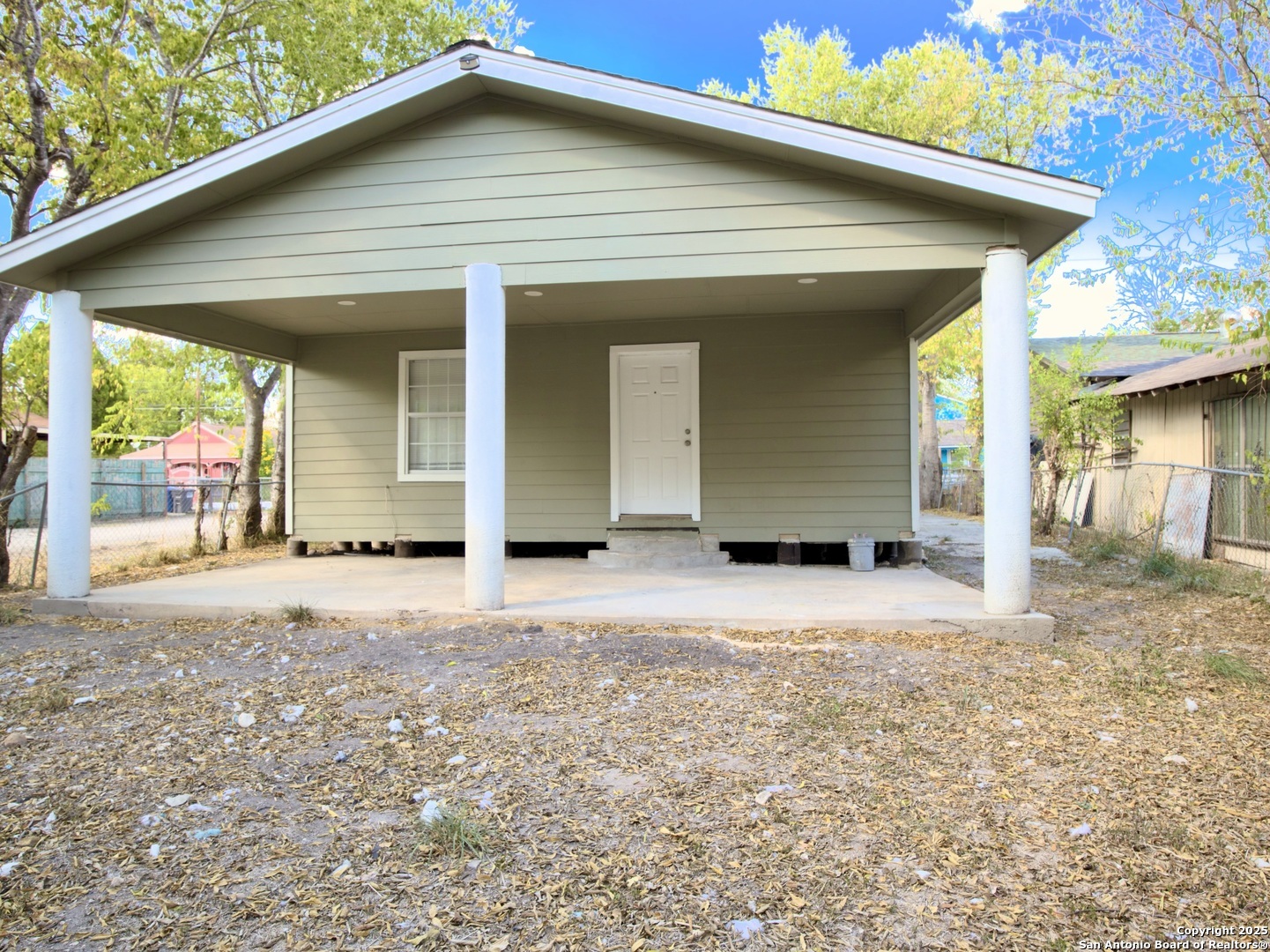 1330 Fenfield San Antonio TX 78211